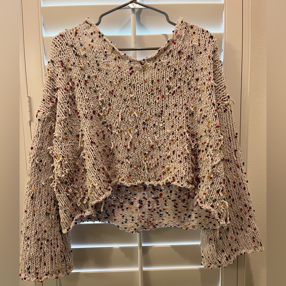 Women’s seater shirt with colorful dot details